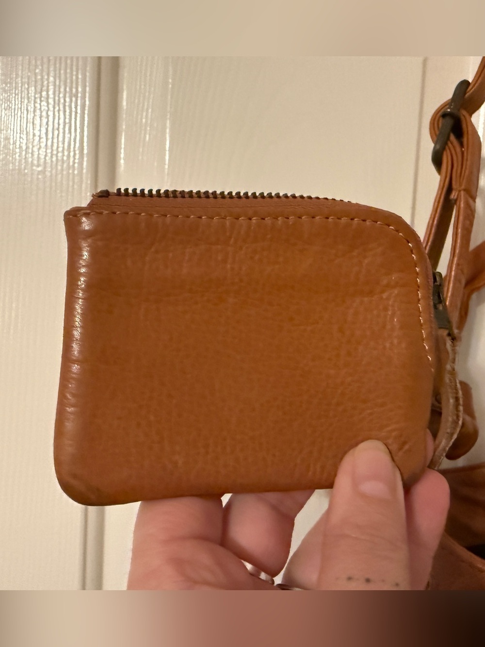 Wanderers Madrid Tan Leather Shoulder Tote and card holder - Picture 7 of 8